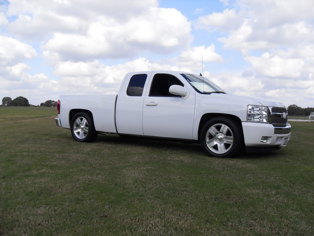 photo 2 GMC Sierra 2500HD custom wheels   20x, ET , tire size 285/50 R20. x ET 