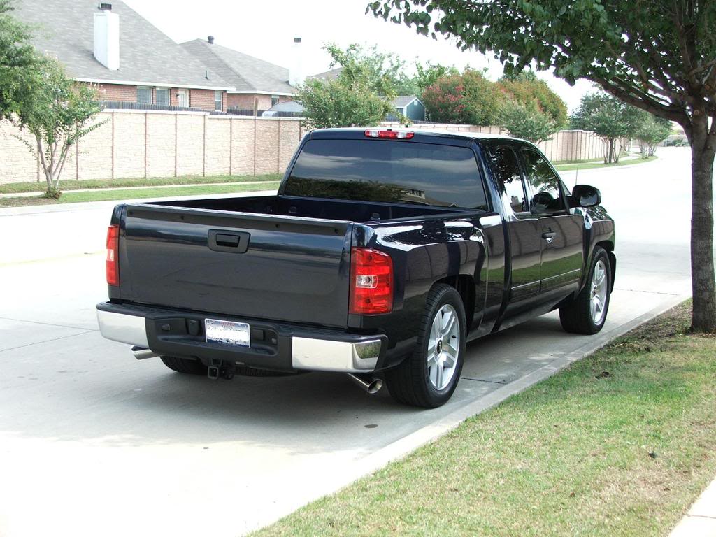 photo 3 Chevrolet Silverado 2500HD custom wheels OEM Chevrolet  20x, ET , tire size 275/55 R20. x ET 