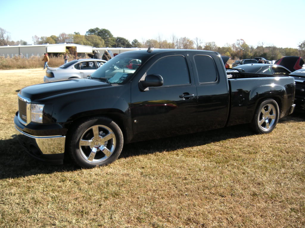 photo 1 GMC Sierra 2500HD custom wheels SSS  20x, ET , tire size 275/55 R20. x ET 