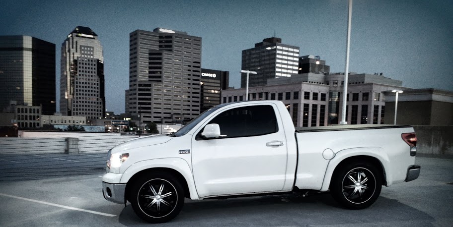 photo 2 Toyota Tundra custom wheels KMC Surge 22x9.5, ET , tire size 305/40 R22. x ET 305/45 R