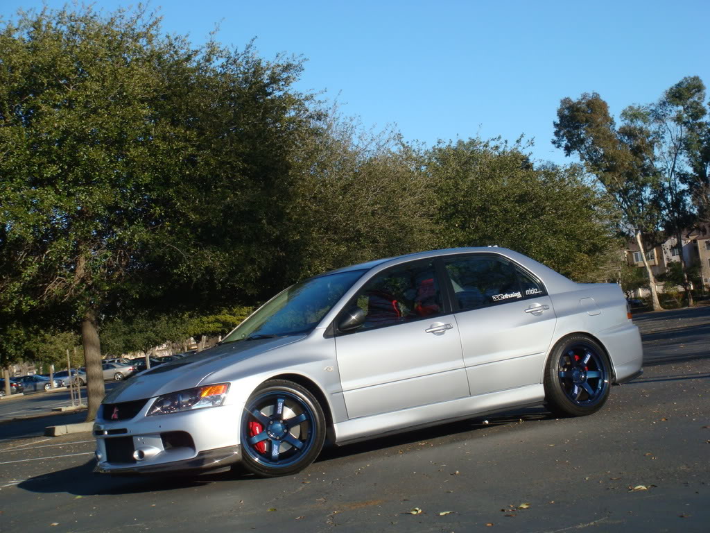 photo 1 Mitsubishi Lancer Evolution custom wheels Volk TE37 18x9.5, ET +22, tire size 245/40 R18. x ET