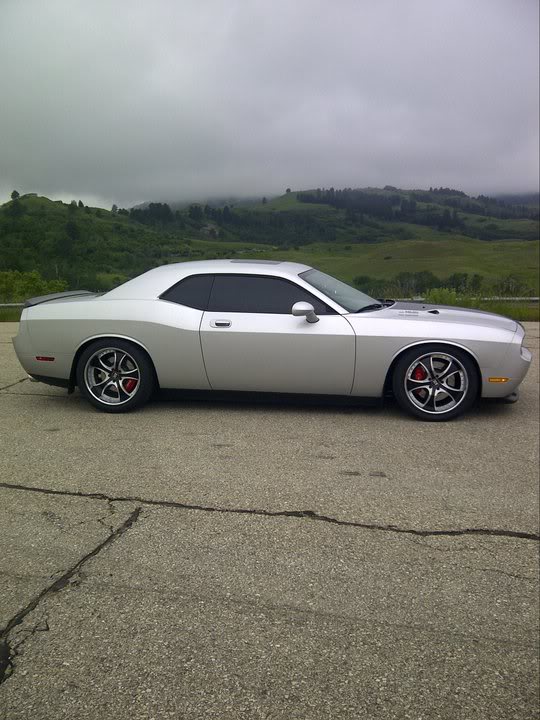photo 3 Dodge Challenger custom wheels USW  Stiletto  20x9.0, ET , tire size 275/ R20. 20x10.0 ET 315/ R20