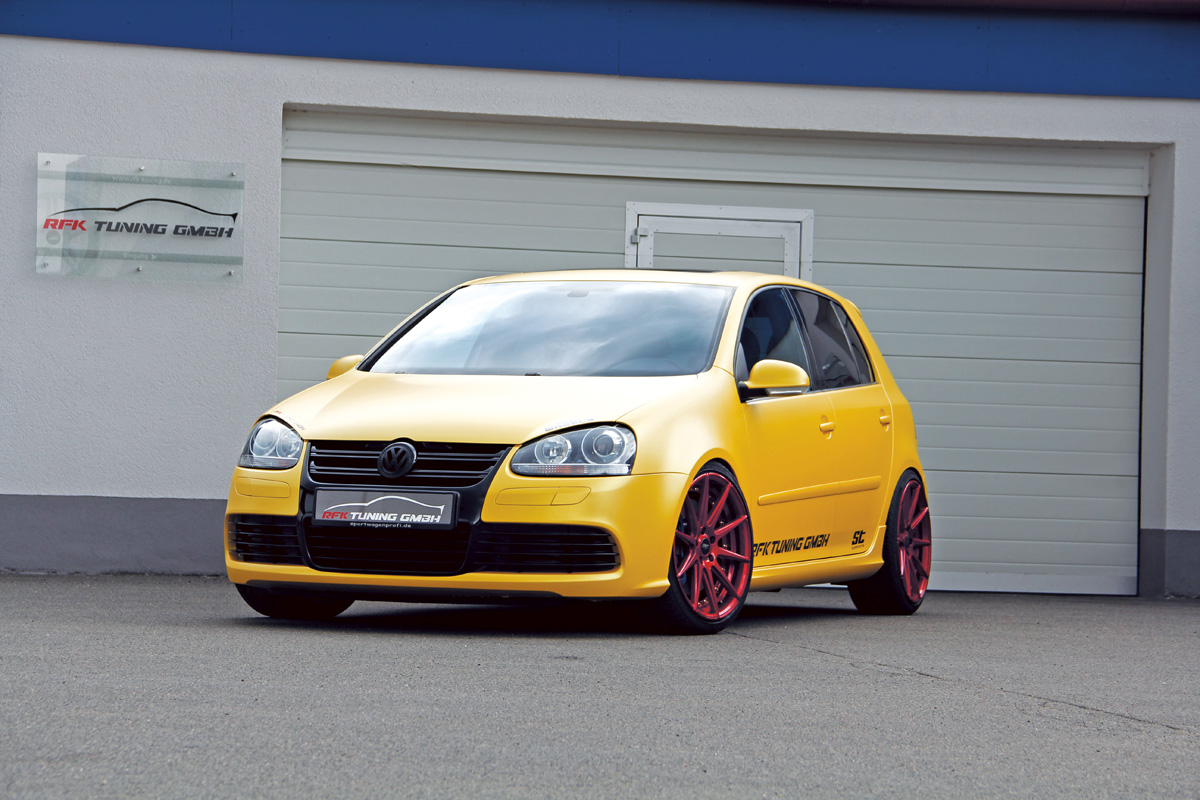 photo 4 Volkswagen  R32 custom wheels Elegance E 1 19x8.5, ET +45, tire size 225/35 R19. 19x8.5 ET+35 