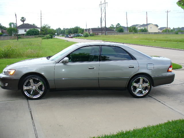 photo 1 Lexus ES 300 custom wheels MB  18x8.0, ET , tire size X R18. x ET 