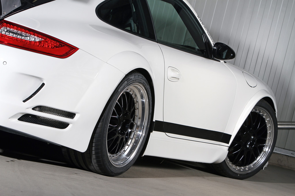 photo 3 Porsche 911 custom wheels   19x8.5, ET , tire size 235/35 R19. 19x11.0 ET 305/30 R19
