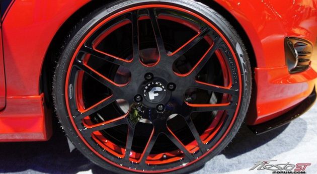 photo 2 Ford Fiesta custom wheels Forgiato PENZETTE 19x, ET , tire size X R19. x ET