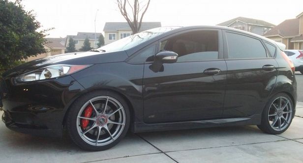 photo 1 Ford Fiesta custom wheels O.Z. Formula4 HLT 17x, ET , tire size X R17. x ET