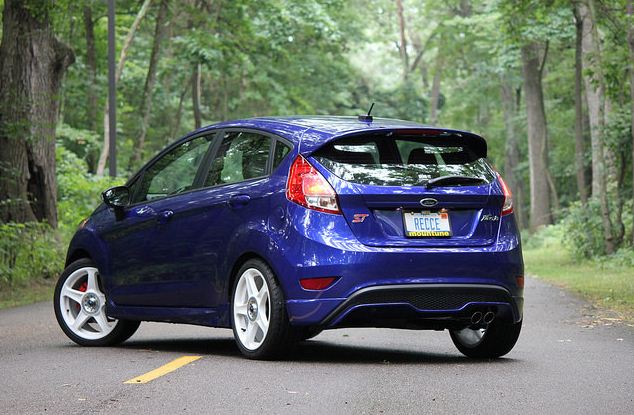 photo 2 Ford Fiesta custom wheels 17x7.0, ET , tire size 215/40 R17. x ET