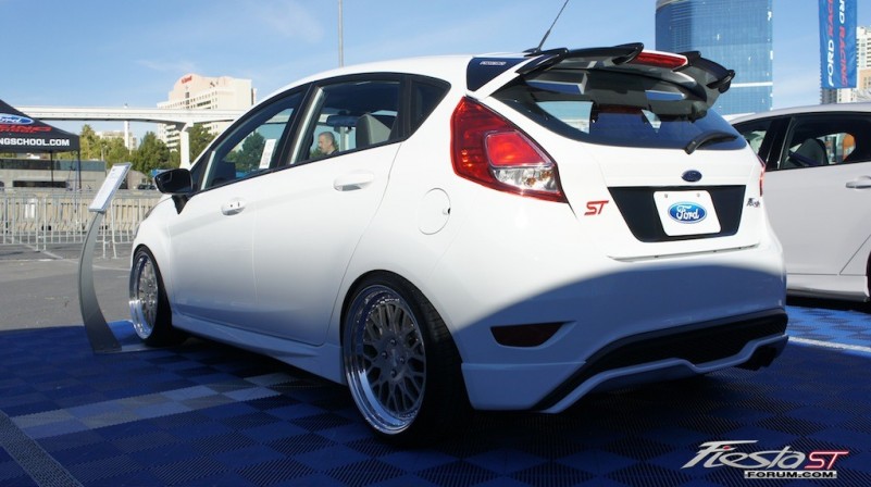 photo 2 Ford Fiesta custom wheels Rotiform  18x, ET , tire size X R18. x ET 