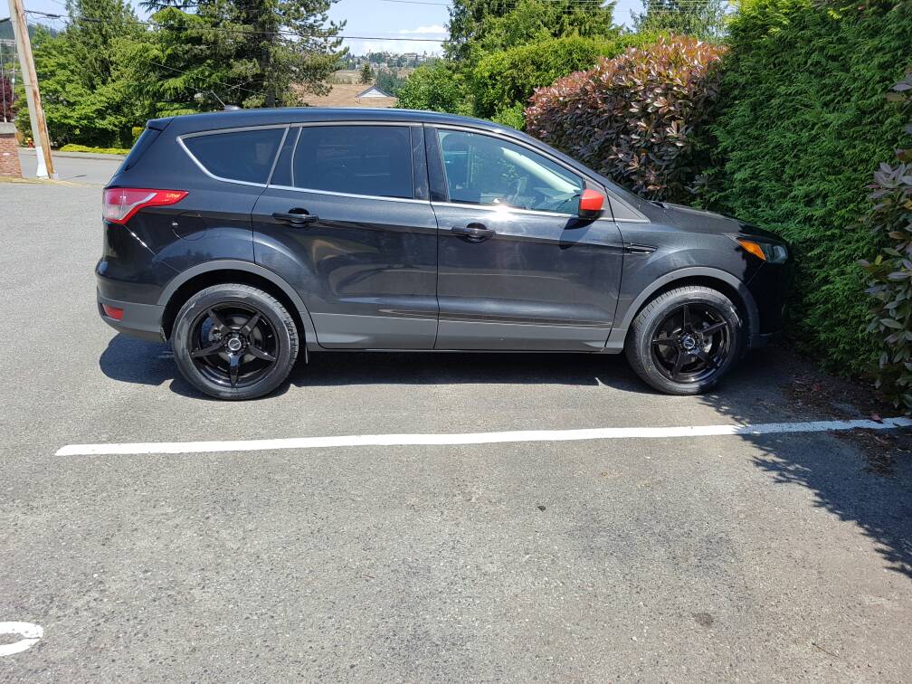 photo 1 Ford Escape custom wheels Klasse Motorsport GT4 18x8.0, ET +35, tire size 235/50 R18. x ET