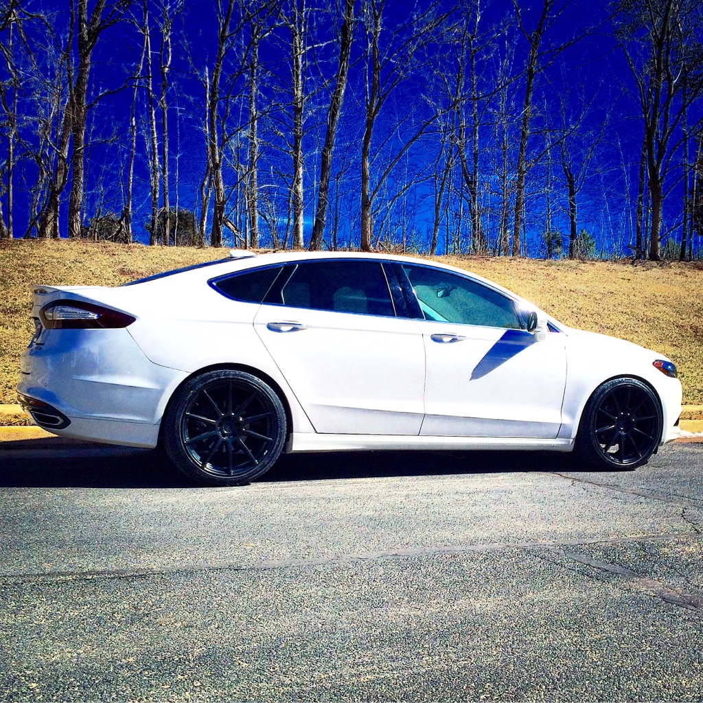 photo 1 Ford Fusion custom wheels Niche Essen 20x9.0, ET +38, tire size 245/40 R20. x ET