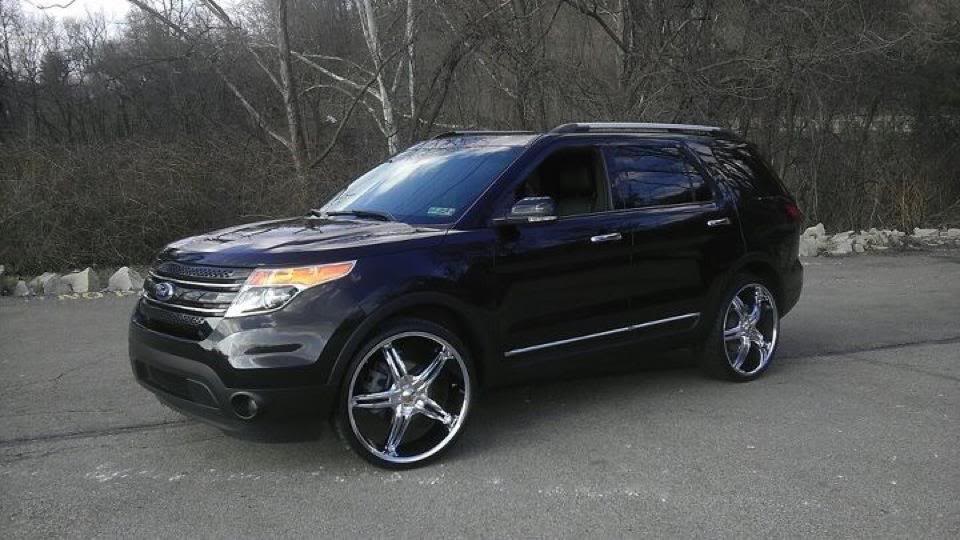 photo 1 Ford Explorer custom wheels 24x, ET , tire size X R24. x ET