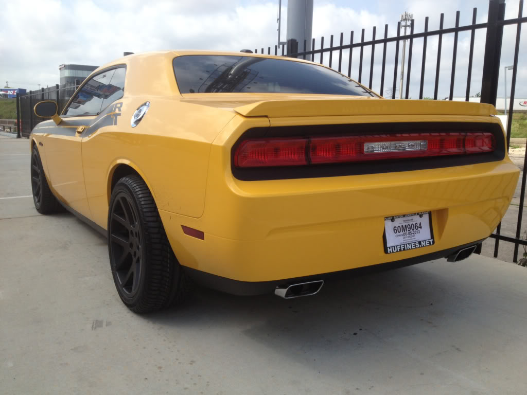 photo 1 Dodge Challenger custom wheels OEM Dodge Viper 20x9.0, ET +18, tire size 275/40 R20. 20x10.0 ET+18 315/35 R20