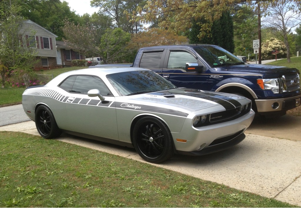 photo 1 Dodge Challenger custom wheels Lexani LSS-55 22x, ET , tire size X R22. x ET