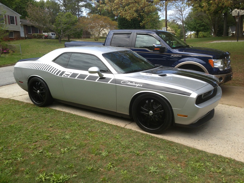 photo 2 Dodge Challenger custom wheels Lexani LSS-55 22x, ET , tire size X R22. x ET