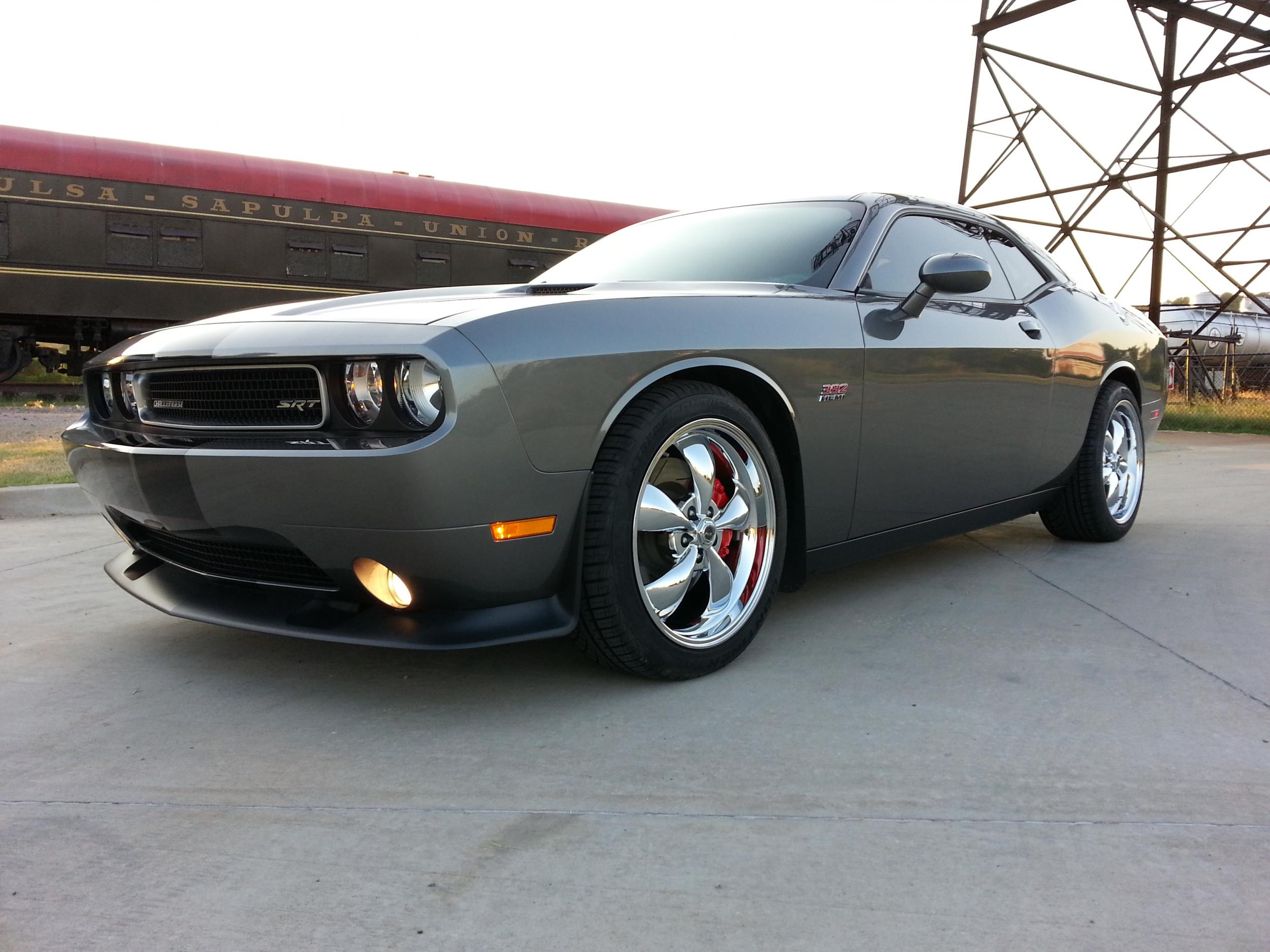 photo 1 Dodge Challenger custom wheels   20x8.5, ET +18, tire size 245/45 R20. 20x10.0 ET 275/40 R20