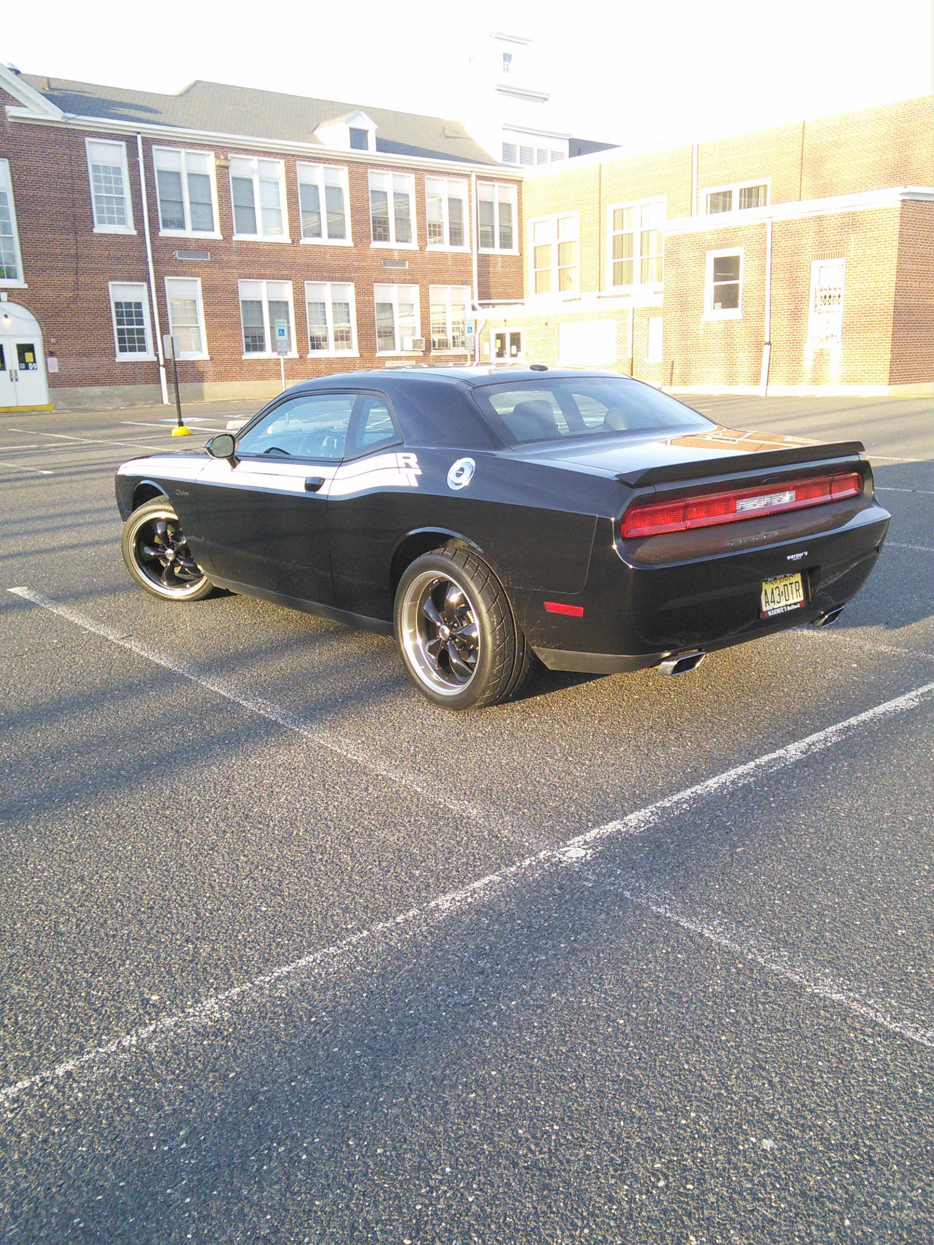 photo 2 Dodge Challenger custom wheels American Racing Torq Thrust M 20x8.5, ET , tire size 265/35 R20. 20x10.0 ET 305/35 R20