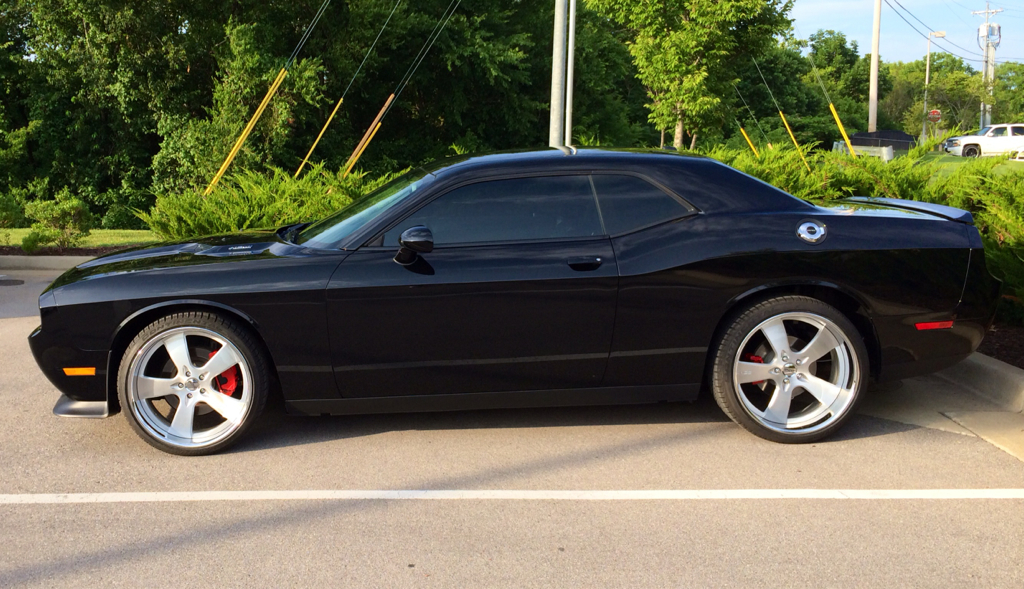 photo 2 Dodge Challenger custom wheels Donz Ferrigno  22x9.5, ET , tire size X R22. 22x10.5 ET