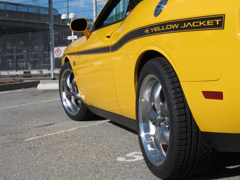 photo 1 Dodge Challenger custom wheels American Racing Torq Thrust M 20x8.5, ET , tire size 245/45 R20. 20x10.0 ET 295/40 R20