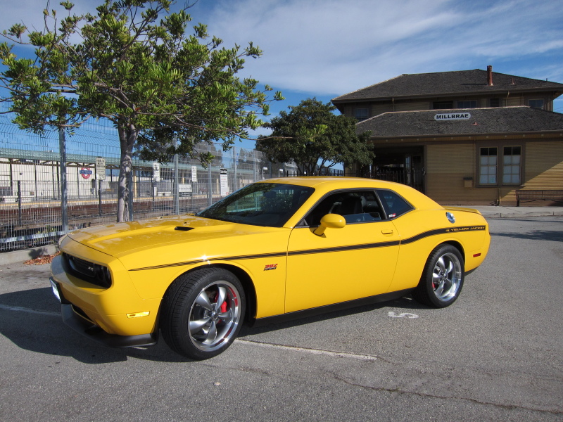 photo 2 Dodge Challenger custom wheels American Racing Torq Thrust M 20x8.5, ET , tire size 245/45 R20. 20x10.0 ET 295/40 R20