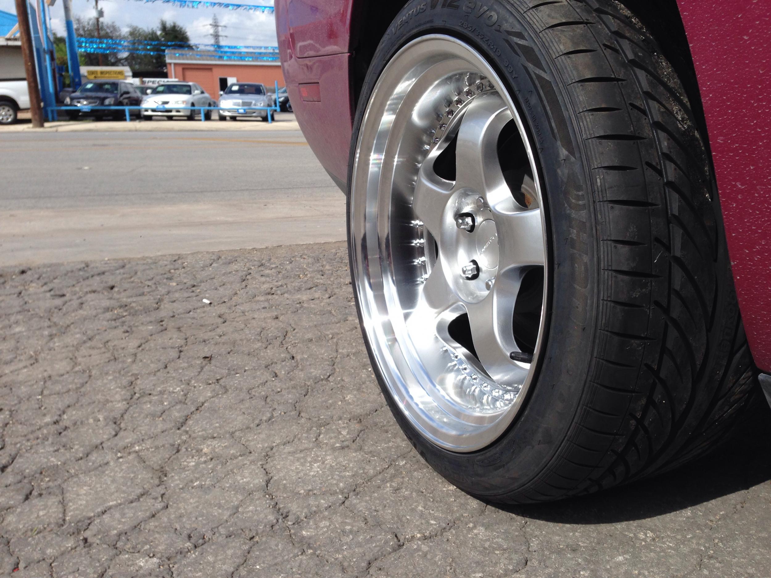 photo 1 Dodge Challenger custom wheels Varrstoen ES6 19x9.5, ET +12, tire size 255/40 R19. 19x11.0 ET+15 285/35 R19