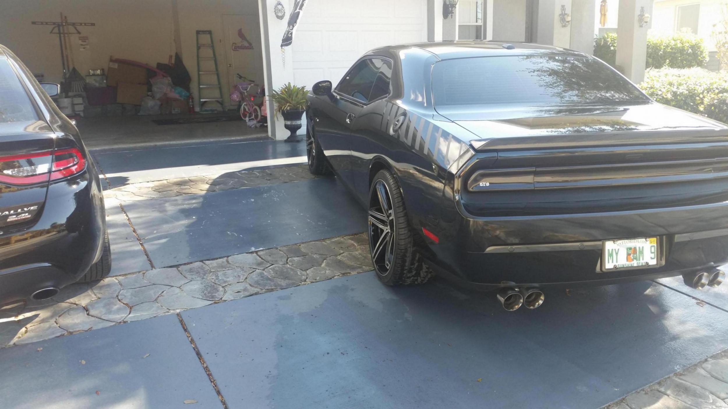 photo 3 Dodge Challenger custom wheels TIS 536MB 22x9.0, ET , tire size 265/35 R22. 22x10.5 ET 295/30 R22