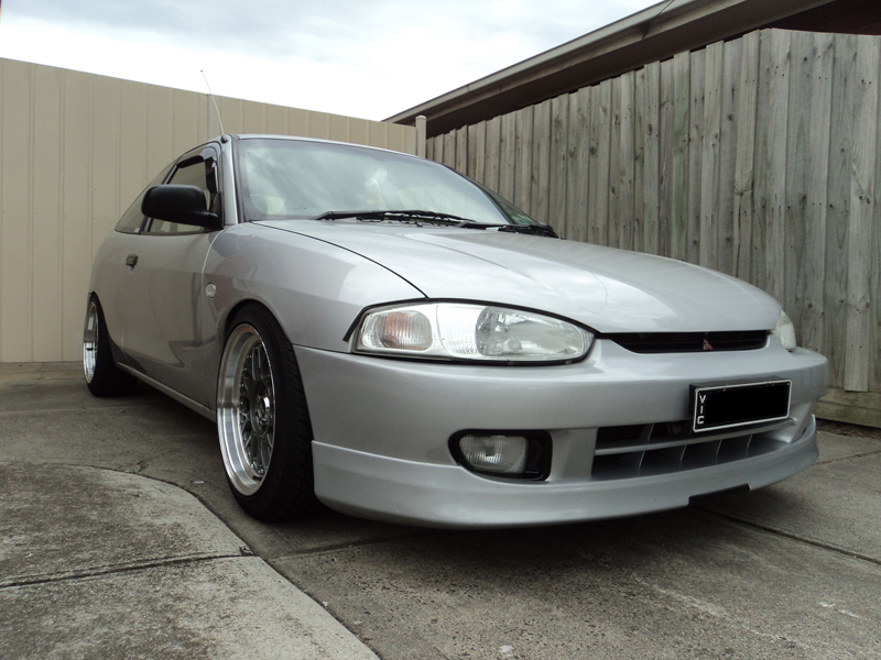 photo 4 Mitsubishi Mirage custom wheels XXRSportMax 521 16x8.0, ET +20, tire size 205/45 R16. x ET