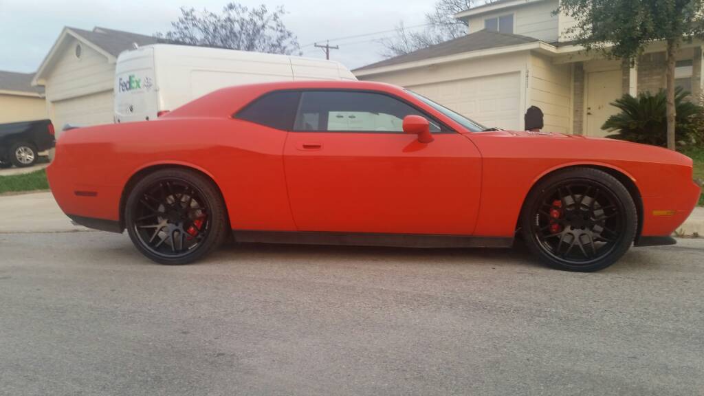 photo 3 Dodge Challenger custom wheels Vertini  22x9.0, ET , tire size 295/30 R22. 22x10.5 ET 265/35 R22
