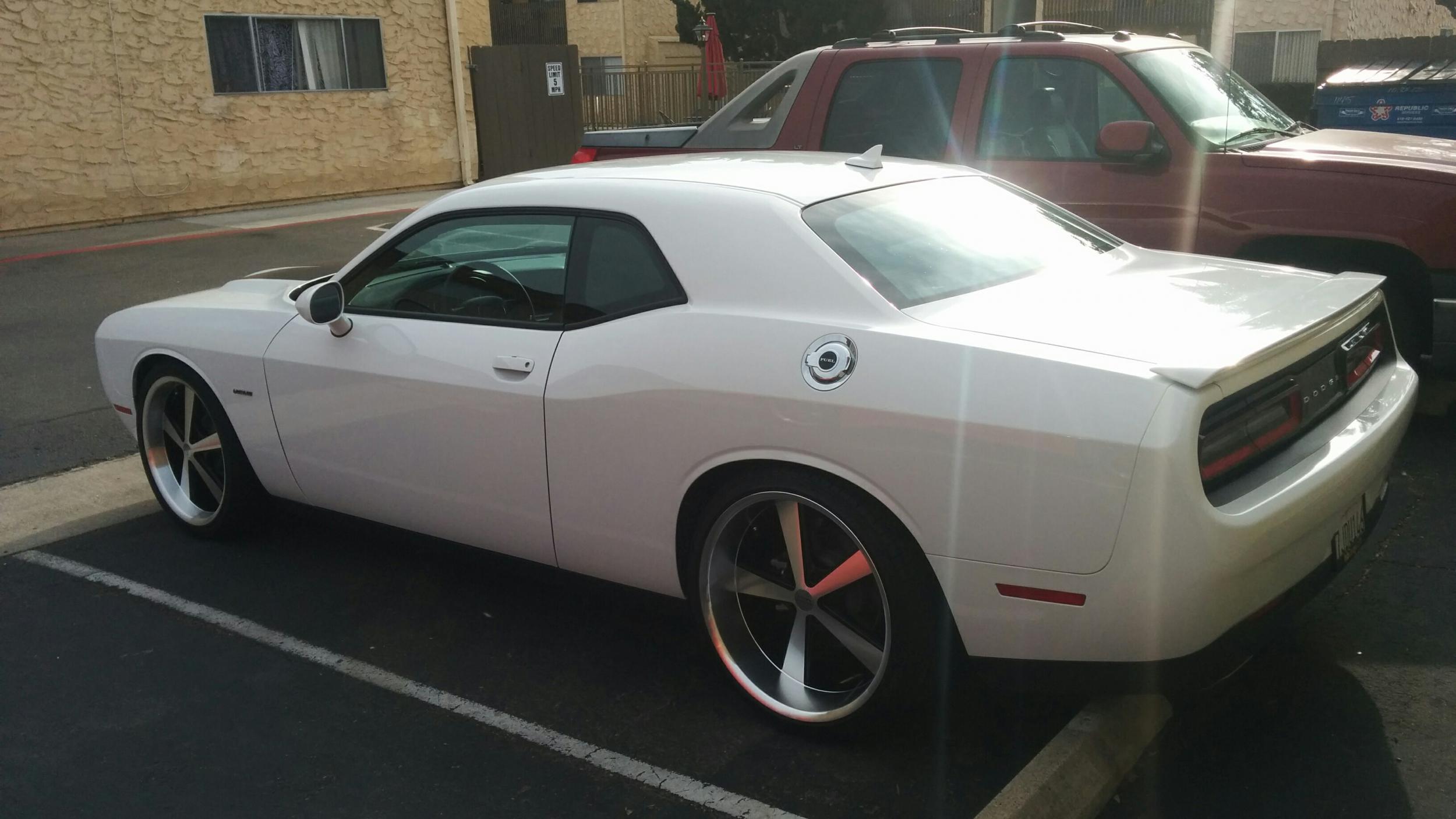 photo 1 Dodge Challenger custom wheels American Racing Nova 22x9.0, ET +15, tire size 265/35 R22. 22x11.0 ET+18 295/30 R22