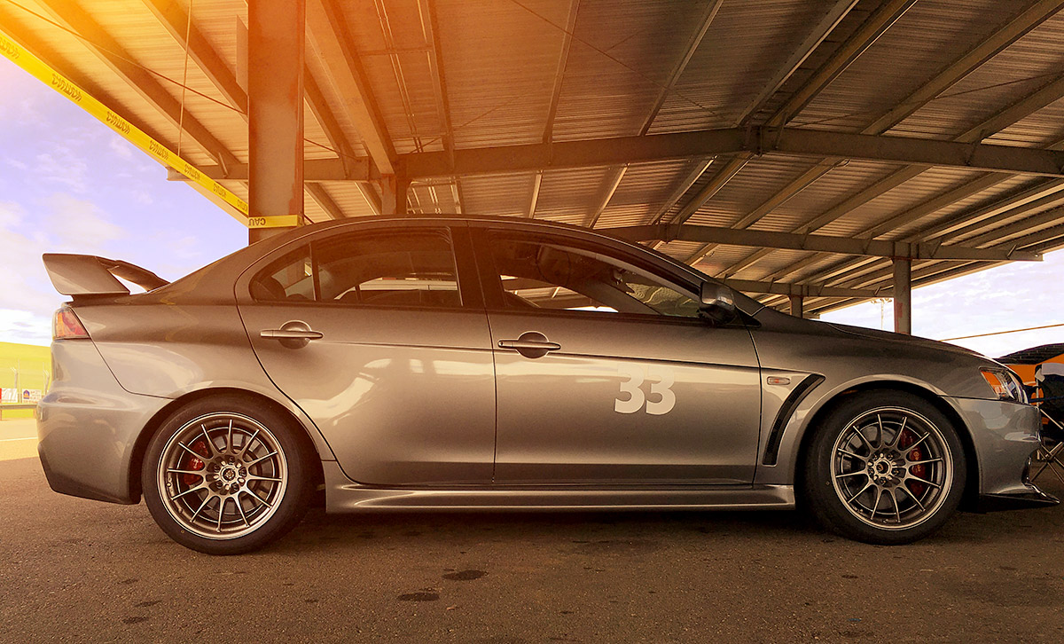 photo 3 Mitsubishi Lancer Evolution custom wheels   18x10.5, ET +18, tire size 275/35 R18. 18x10.5 ET+30