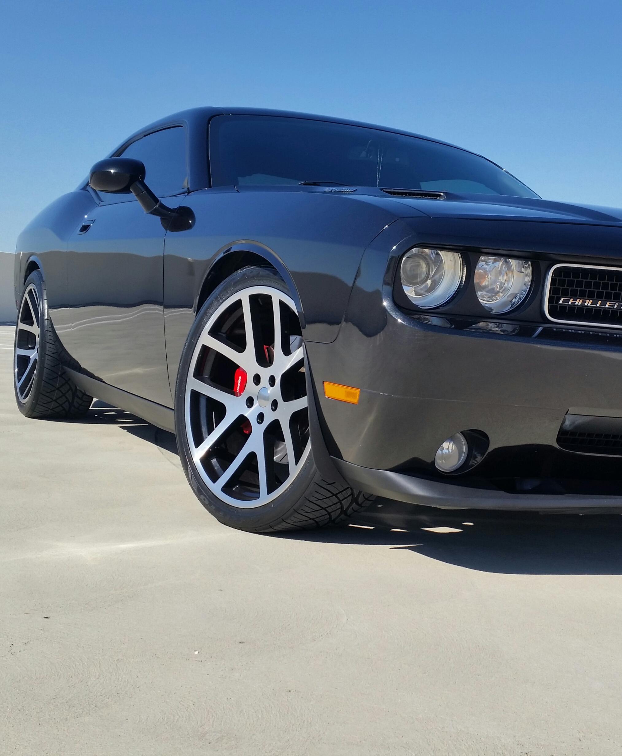 photo 2 Dodge Challenger custom wheels OEM Dodge Viper 22x9.0, ET , tire size 265/35 R22. 22x10.0 ET 285/35 R22