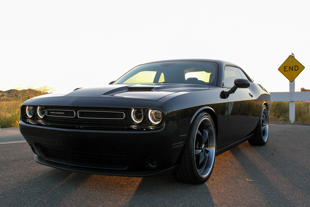 photo 2 Dodge Challenger custom wheels American Racing Torq Thrust M 22x9.5, ET , tire size 265/35 R22. x ET