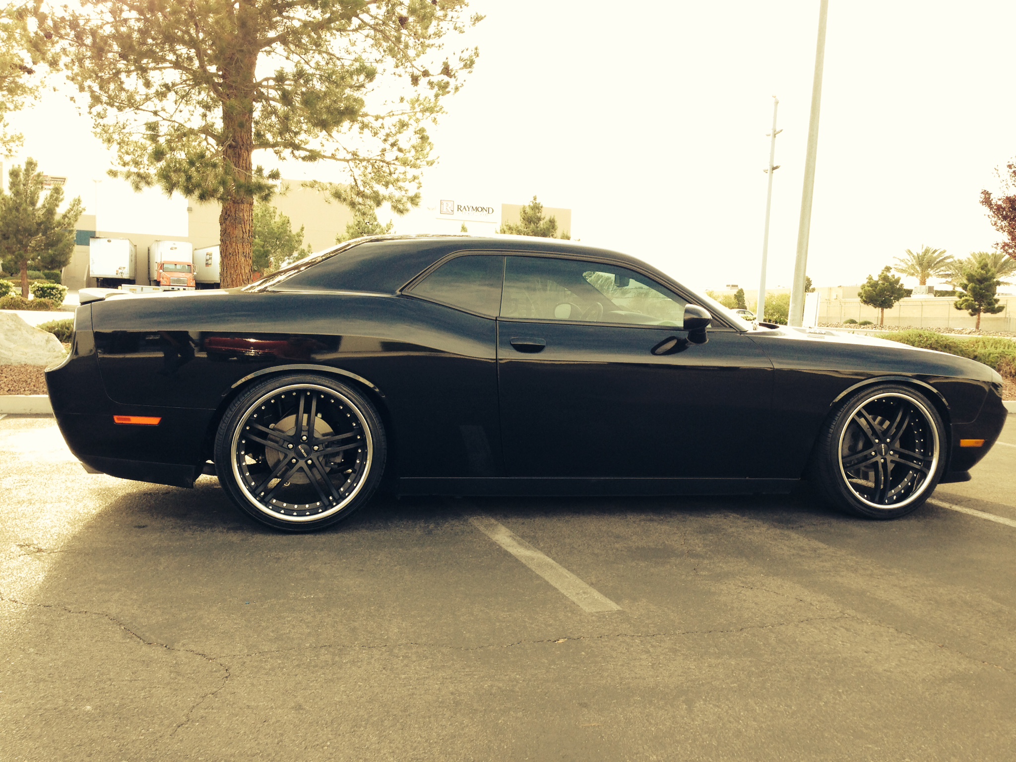 photo 2 Dodge Challenger custom wheels Zenetti Bellagio 22x, ET , tire size X R22. x ET 