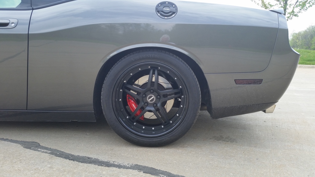 photo 1 Dodge Challenger custom wheels   20x9.0, ET , tire size 275/40 R20. 20x10.0 ET 315/35 R20