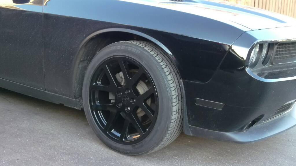 photo 2 Dodge Challenger custom wheels OEM Dodge  20x9.0, ET , tire size 245/45 R20. x ET