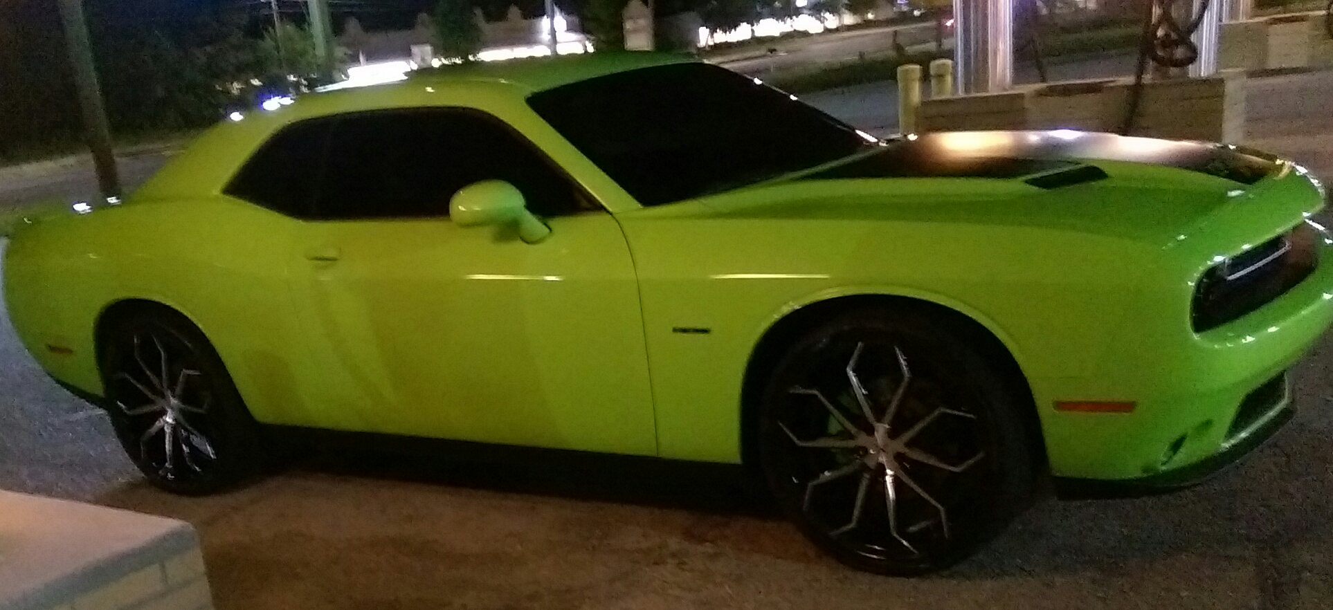 photo 1 Dodge Challenger custom wheels Starr 308 Lupa 22x, ET , tire size X R22. x ET 
