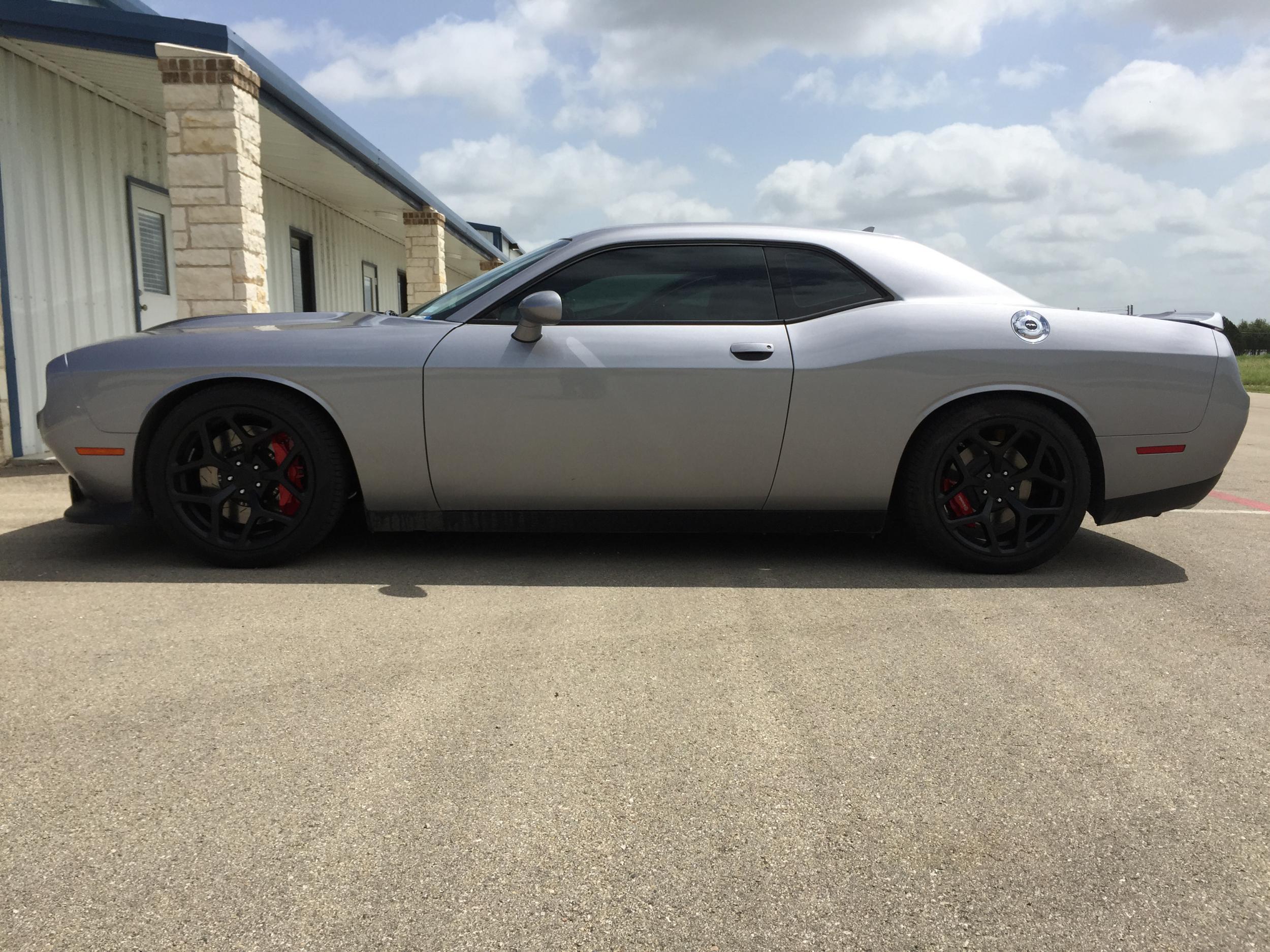 photo 1 Dodge Challenger custom wheels Drag DR64 20x10.0, ET , tire size X R20. x ET
