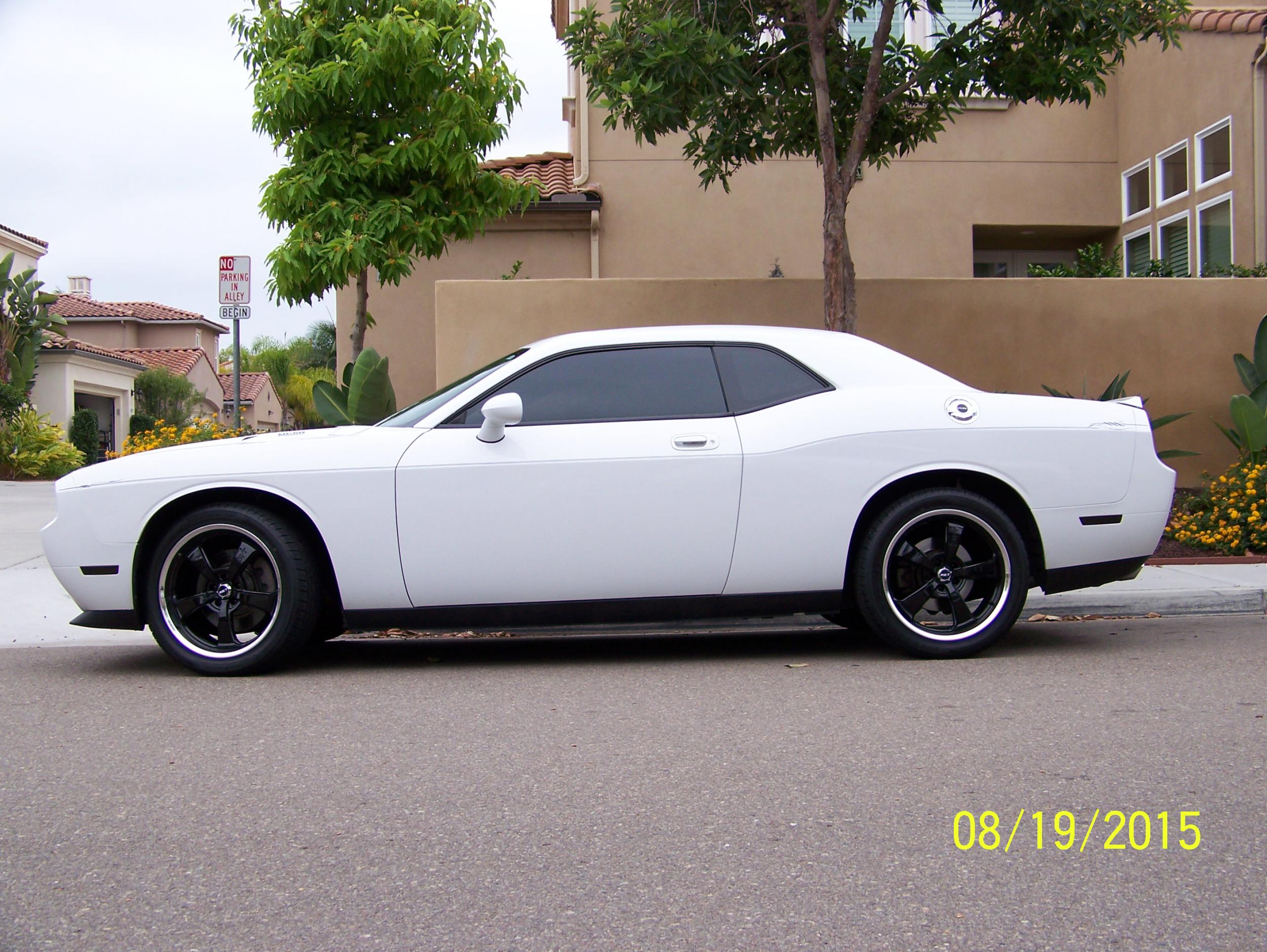 photo 3 Dodge Challenger custom wheels Mickey Thompson Street Comp 20x9.0, ET , tire size 275/40 R20. x ET