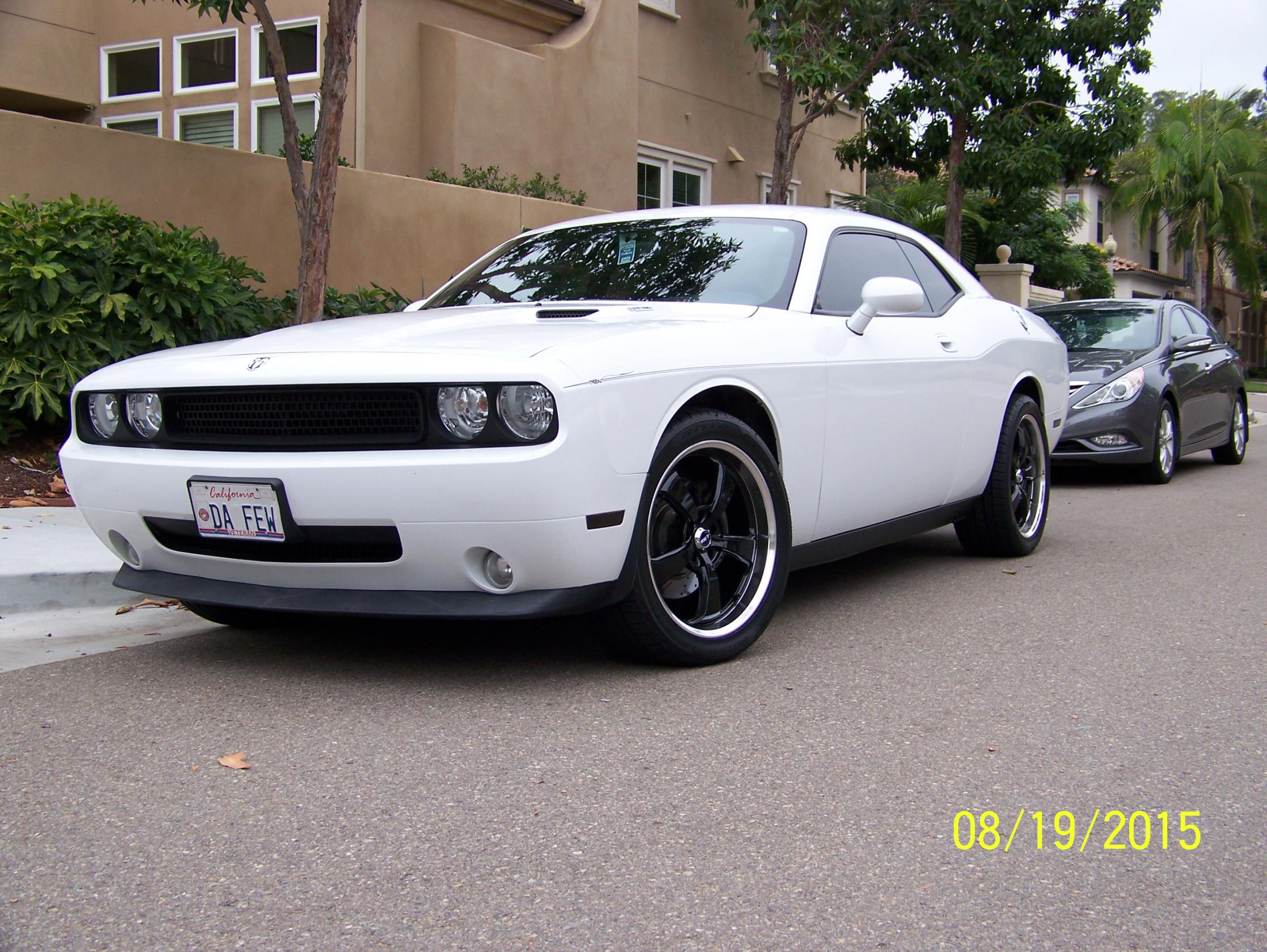 photo 4 Dodge Challenger custom wheels Mickey Thompson Street Comp 20x9.0, ET , tire size 275/40 R20. x ET