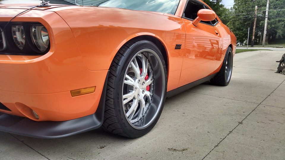photo 2 Dodge Challenger custom wheels Triumph Performance 22x10.0, ET , tire size X R22. 22x9.5 ET