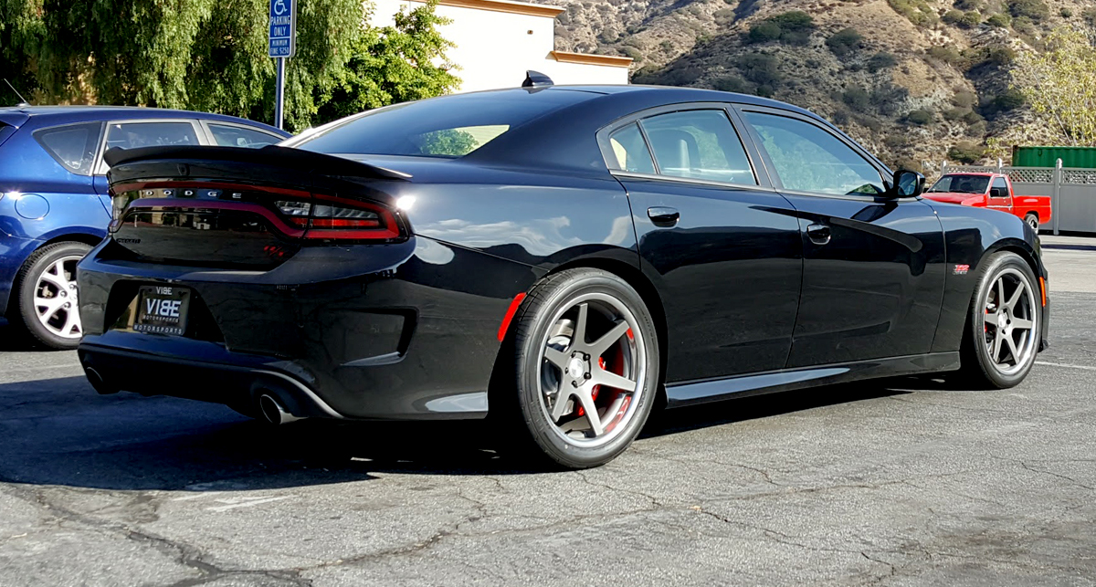 photo 2 Dodge Charger custom wheels   20x9.0, ET +20, tire size 275/40 R20. 20x10.5 ET+25 315/35 R20