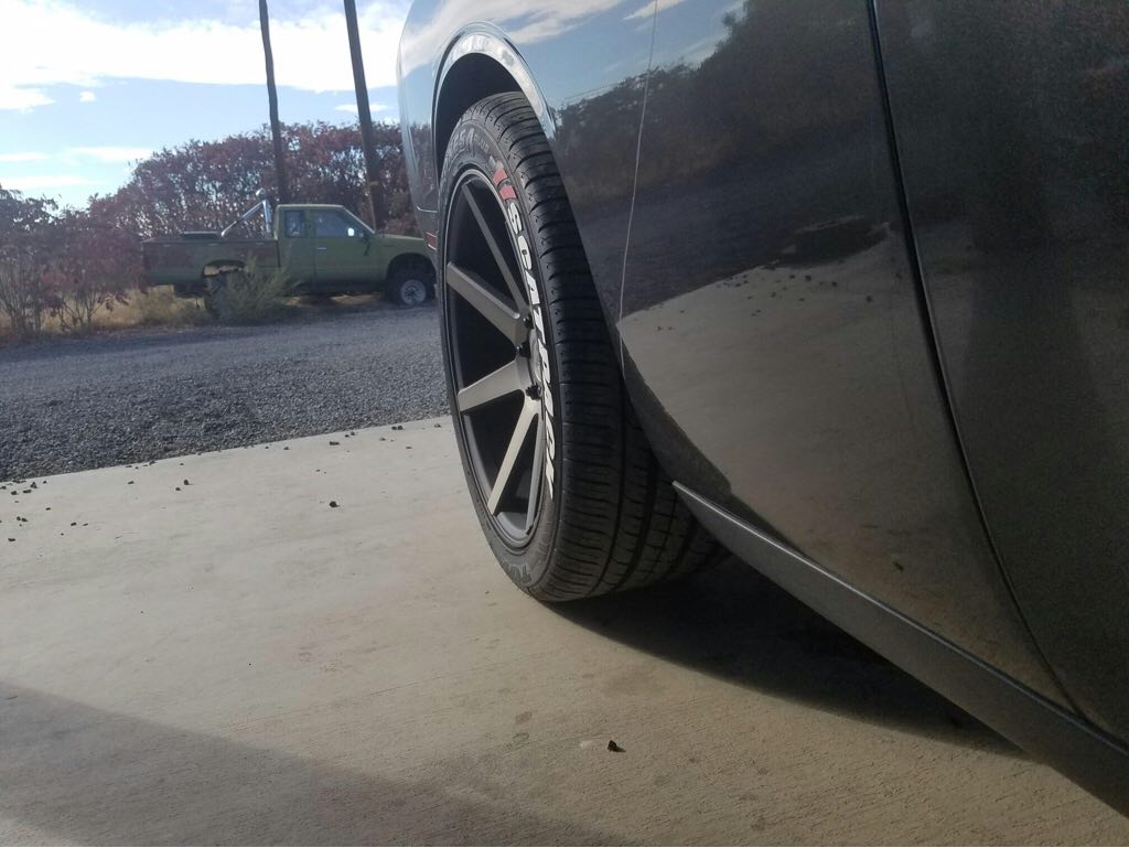 photo 1 Dodge Challenger custom wheels Niche Verona 20x9.5, ET , tire size 245/45 R20. 20x10.5 ET+20 315/35 R20