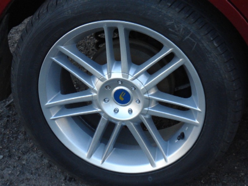 photo 1 Ford Focus custom wheels Finn Racing F103 16x, ET +49, tire size 205/50 R16. x ET 