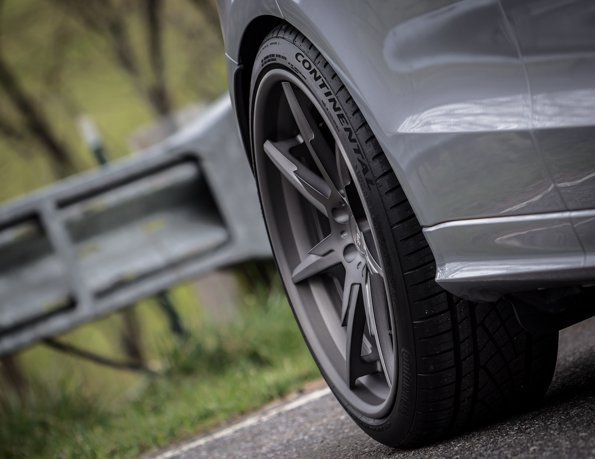 photo 3 Audi Q5 custom wheels BLK 701GTR 20x10.0, ET +28, tire size 265/35 R20. x ET