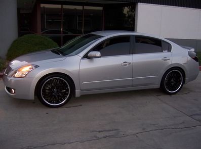 photo 2 Nissan Altima custom wheels   20x9.0, ET , tire size 255/35 R20. x ET