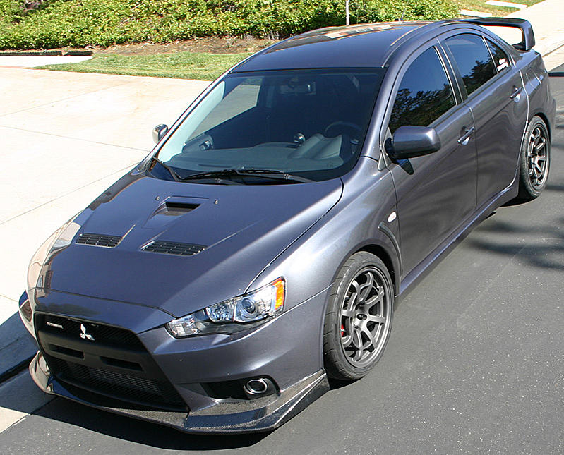 photo 1 Mitsubishi Lancer Evolution custom wheels ARK Design R8 18x9.5, ET +22, tire size 265/40 R18. x ET