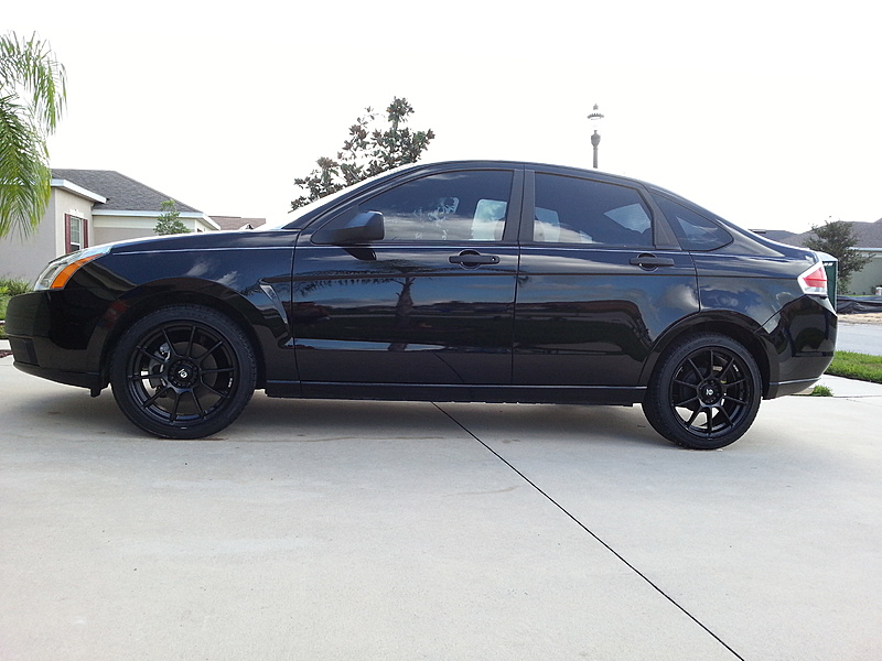 photo 2 Ford Focus custom wheels Sparco M Assetas 17x7.0, ET , tire size 215/45 R17. x ET