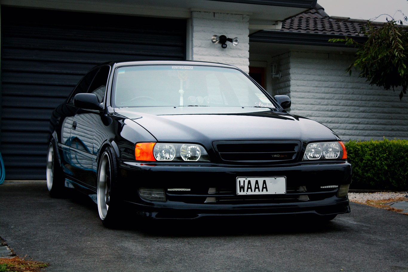 photo 5 Toyota Chaser custom wheels Wolf S1P 18x9.0, ET +15, tire size 215/40 R18. x ET 225/40 R