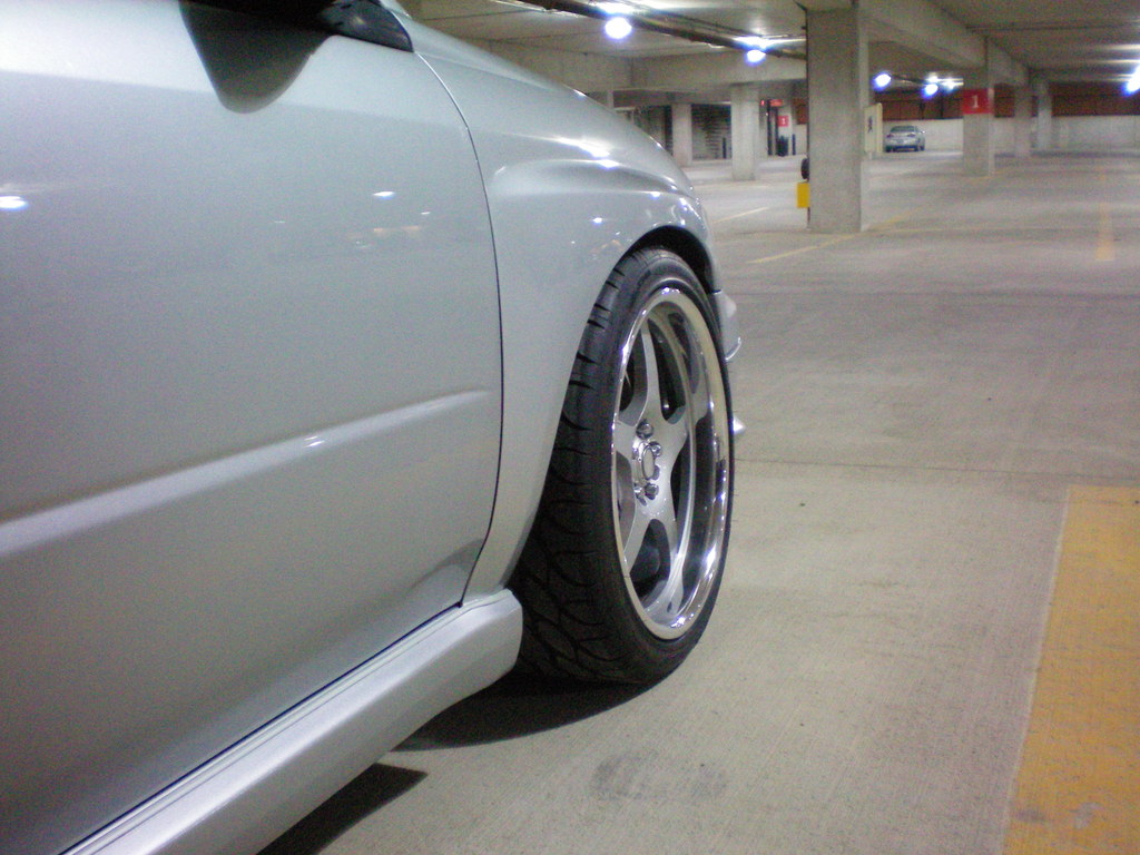photo 7 Subaru Impreza WRX STi custom wheels RoJa Formula 5 18x9.0, ET +30, tire size 255/35 R18. 18x9.0 ET+35 