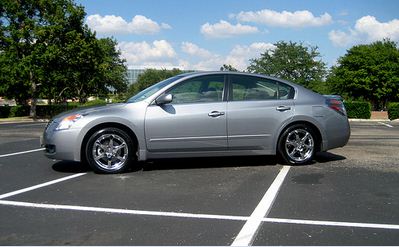 photo 3 Nissan Altima custom wheels   17x, ET , tire size 225/50 R17. x ET 
